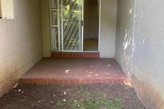 Flat for Sale in Bryanston (2)